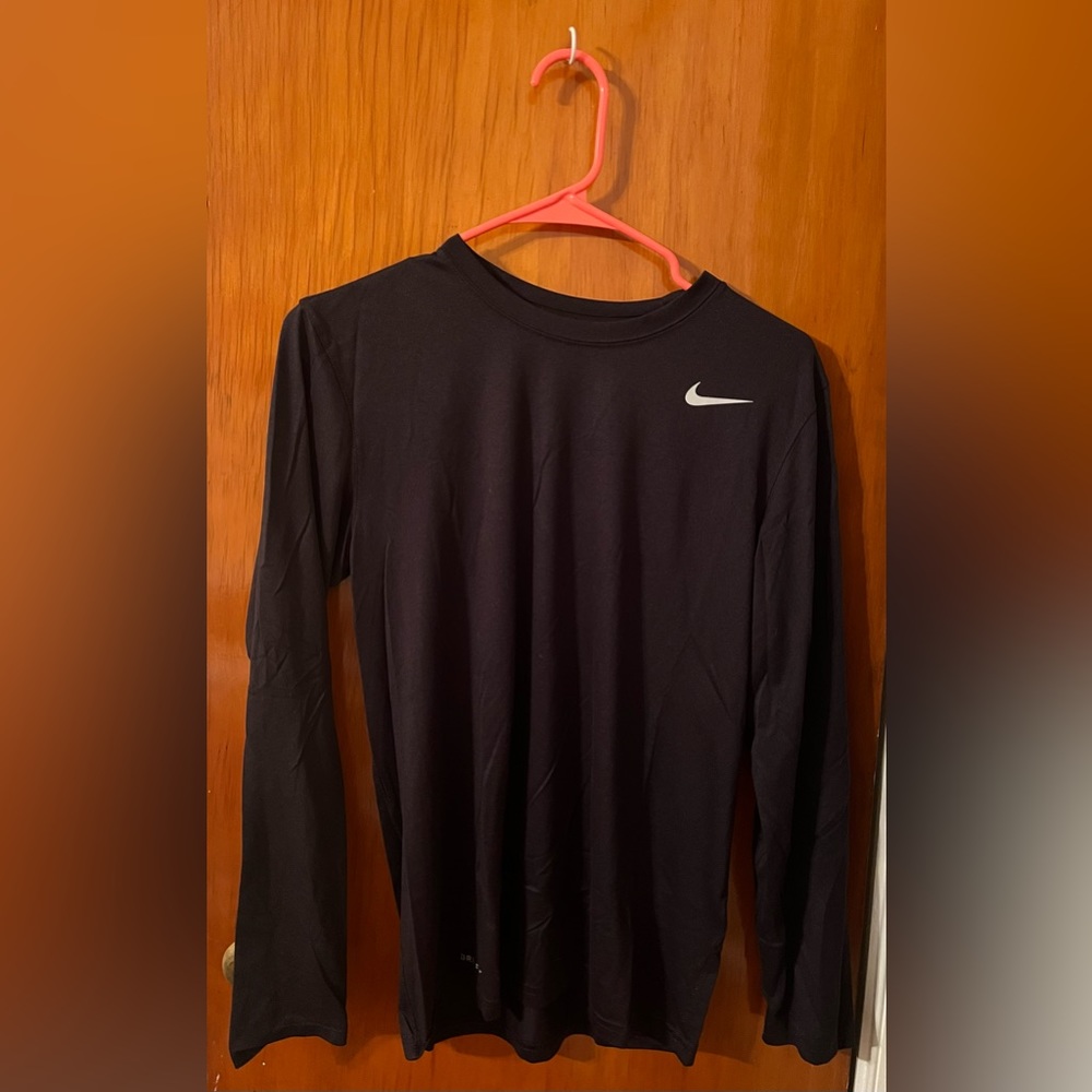 Long sleeve black Nike dry fit
